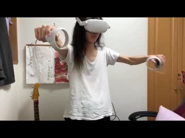 「Sim City」のソロ部分を演奏