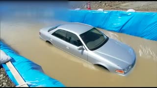 水深60センチ　車のエンジン止まりドア開かず･･･道路冠水時の運転に注意　命を守るポイント「て･は･あ･か･い」
