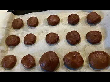 【雨上がりの椎茸】カントリーマアムを目分量で作らざるを得ない、妻のしもべ