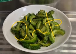 ゴーヤ　炒め　アブラ　塩胡椒　料理　作ってみた