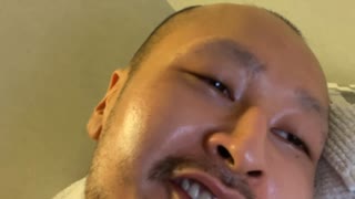 久しぶりに透明ちゃんと話せて嬉しそうな偽りの王