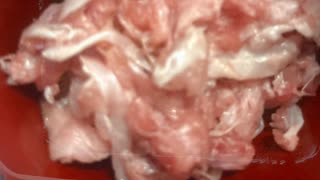 国産　マグロ　刺身　トロ　スジ　炒め