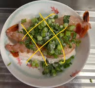 アルゼンチン　赤海老　ネギ　海鮮丼　味噌汁　寿司飯