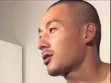 全身筋肉イケメン坊主