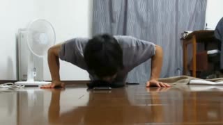 軽い筋トレ 腕立て120回＋片手1回 ぼっちトレーニング風景 部屋で