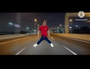 深夜の高速道路を走るこくにい