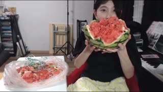 藍上さんのフルスイングすいか割り