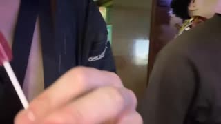 めじろう、日田市のBAR店長にニコ生の愚痴をぶつけるが、店長呆れて離れる