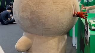 ホモと見る水分補給するちいかわ