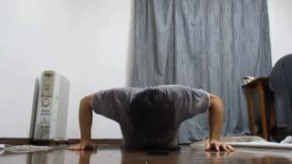 腕立て160回 腕立て伏せ　おっさんの筋トレ　トレーニング風景