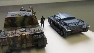 ドイツ　38cm 突撃臼砲　ストームタイガー　1/48 TAMIYA & 3号突撃砲　初期型　1/48 TAMIYA