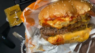 きりたんが食べるだけ【バーキン　ベビーボディーバーガー】
