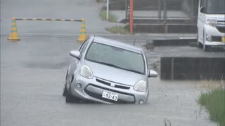 線状降水帯発生で冠水相次ぐ　11日朝にかけて再び発生のおそれ　交通機関に大きな乱れは無し　福岡県