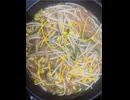 もやし　炒め　ニンニク　塩コショウ　サラダ油　料理