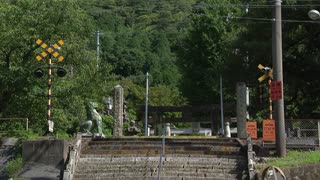 神社の中にある踏切で事故　台湾からの観光客の女性（55）が列車にはねられ死亡　撮影スポットでカメラ撮影しようとしたか　佐賀・有田町
