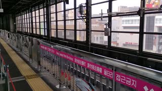 はやぶさ号　盛岡駅到着