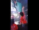 ホモと見るライブの最前線で飛び跳ねる邪魔なやつ
