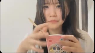 【たなか】春雨スープワンタンを美味しそうに食べている女性　画面加工機能をOFFにする瞬間を披露してしまう　然程変わらず可愛らしいです【ニコ生】