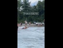 ホモと見るショベルカーを使った陽キャの水遊び