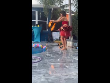 ホモと見るガバガバすぎるファイヤーダンス