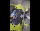ホモと見るサンドブラスターできれいに剥がれる車の塗装