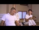 人の目を見て話せないMUR