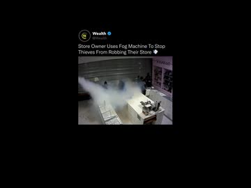 ホモと見る強盗相手に霧発生装置を作動させる店