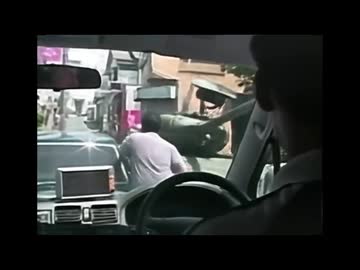 収録中クーデターに巻き込まれるもスケジュールが厳しいので撮影を続行した時の1章