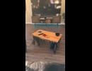 動くテーブル