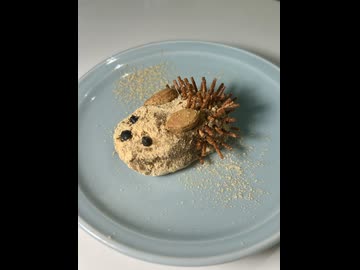 きな粉あんころもちハリネズミ