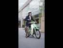 美人OL バイクで立ちゴケ