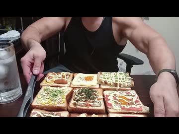 【漫画飯再現料理】【 ドカ食いダイスキ！もちづきさん】最新第三巻のオマケ「明日への布石ハイ」と「色々のせたマヨトースト（公式レシピ）」を作って食うのだ！（ジェットカット版）