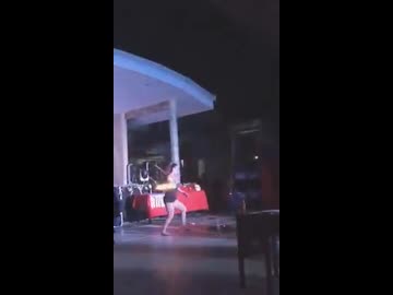 ホモと見る火の玉を落としたファイヤーダンサー