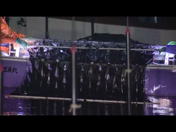 「黒くていいノリがとれた」　柔らかくておいしい　特産・「福岡有明のり」　初摘み