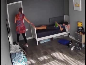 ホモと見る出かける前にセーブポイントでセーブするネコ