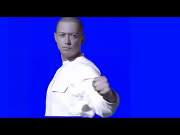 回転しながら閣下に変身するMUR先輩BB