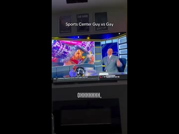 ホモと見る生放送中にホモが映り込んでたまげるニュースキャスター