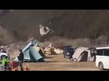 ホモと見る強風で地獄と化した静岡のキャンプ場