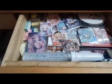 ホモと見る親にvtuberグッズを処分されてしまい絶望するオタク