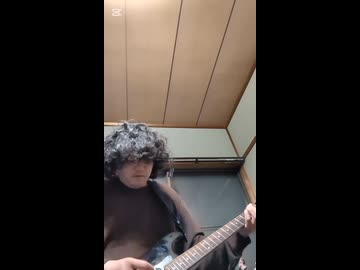 ギター弾いてみた