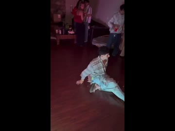 ホモと見る同じ場所で２回転ぶ陽キャ