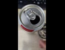 缶ビールと女子高生の漫才コンビなら、未成年でもＯＫだな。酒と女子高生でも、飲まなければ良い。これはただ単に酒の横にJKが現役高校生が並んだだけ