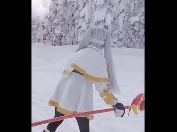 ホモと見る板に乗って雪の上を滑る魔法