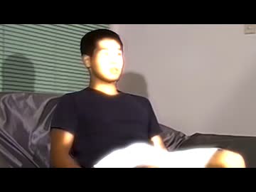 ソファーで充電できる野獣