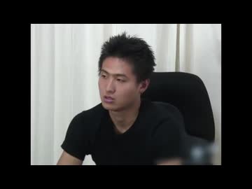 初手からつまずくインタビュアー