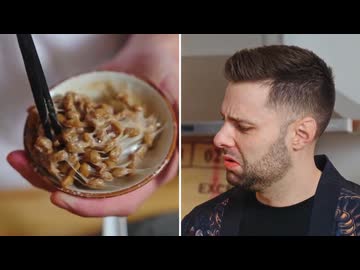 ホモと見る日本の朝食を不味そうに食べてしまう海外youtuber