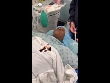 ホモと見る麻酔が効くまで歌い続ける女