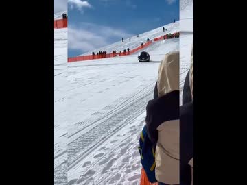 ホモと見るコースアウトして突っ込んでくるキラー型のそり