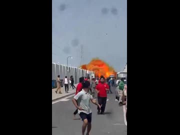 ホモと見るカタールで迎撃されたイランの弾道ミサイル