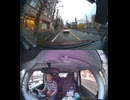 国道390号【国道390号線】自動車トラック歩行者オートバイ外国人バイク高齢者運転手バス高齢者ドライバー対向車線はみ出し脇見運転正面衝突死亡事故スマホ見ながら運転警察逮捕パトカー救急車轢き逃げ犯人逃走